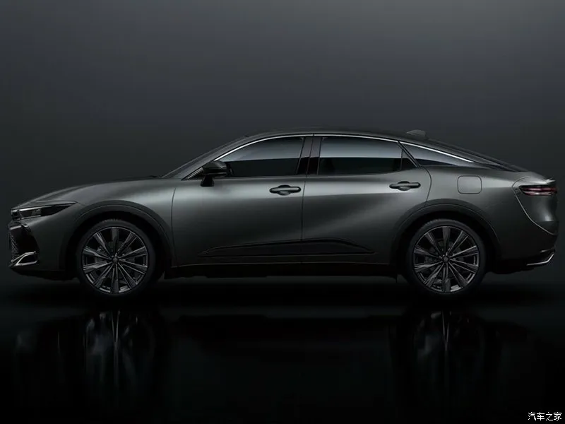 Toyota Crown,autocango,china used car exporter,china ev exporter,chinese used car exporter,chinese used ev exporter