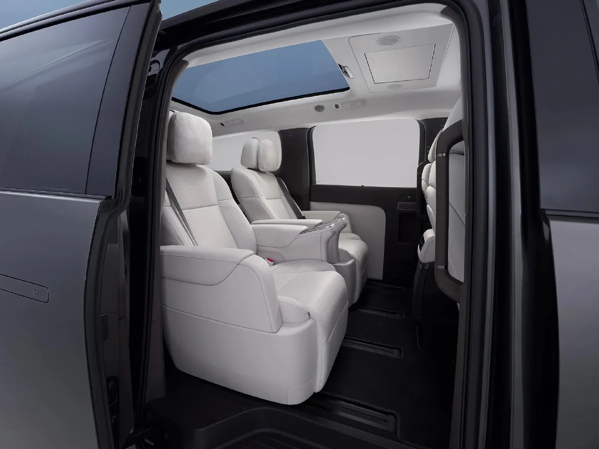 Li MEGA,autocango,china used car exporter,china ev exporter,chinese used car exporter,chinese used ev exporter