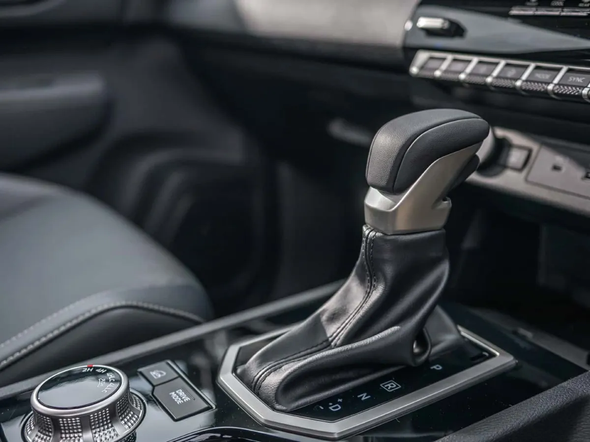 2023 Mitsubishi L200 2.3T 150HP L4 6AT,autocango,china used car exporter,china ev exporter,chinese used car exporter,chinese used ev exporter