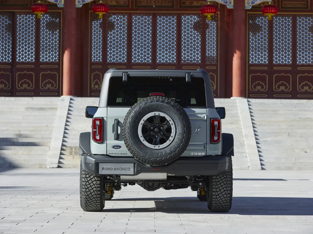 Ford Bronco,autocango,china used car exporter,china ev exporter,chinese used car exporter,chinese used ev exporter