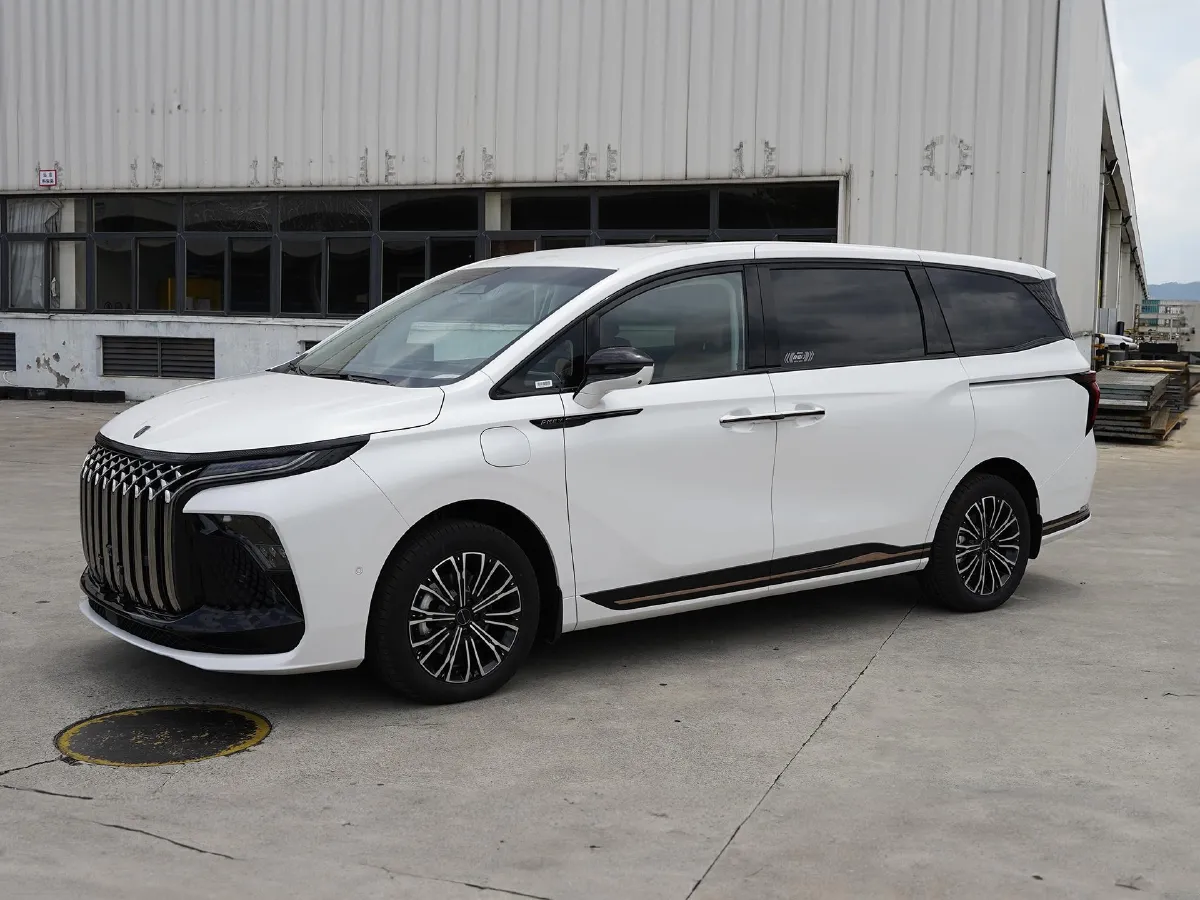 DongFeng Forthing XingHai V9,autocango,china used car exporter,china ev exporter,chinese used car exporter,chinese used ev exporter DongFeng Forthing XingHai V9,autocango,china used car exporter,china ev exporter,chinese used car exporter,chinese used ev exporter