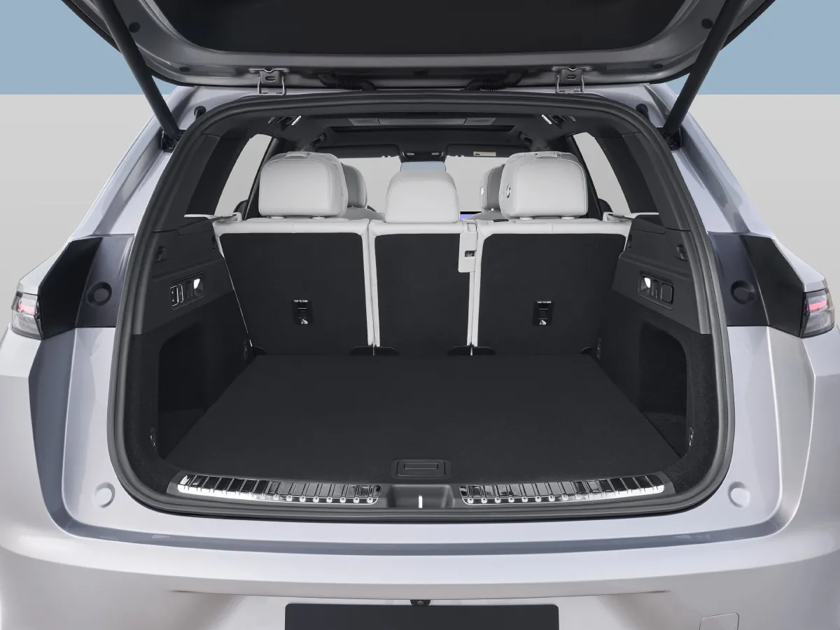 Li L7,autocango,china used car exporter,china ev exporter,chinese used car exporter,chinese used ev exporter