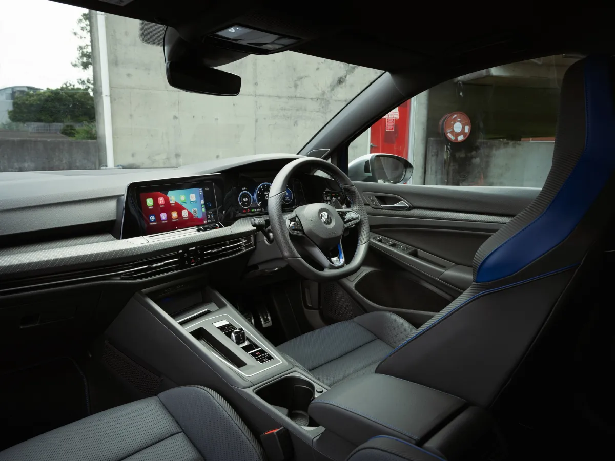 2011 Volkswagen Golf 2.0T 256HP L4 6DCT,autocango,china used car exporter,china ev exporter,chinese used car exporter,chinese used ev exporter