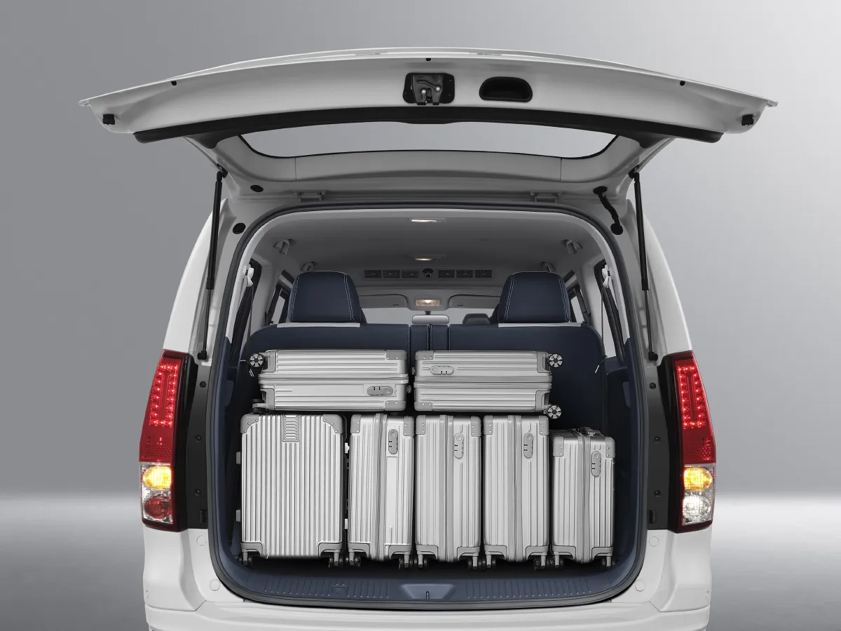 DongFeng Forthing LingZhi Plus,autocango,china used car exporter,china ev exporter,chinese used car exporter,chinese used ev exporter