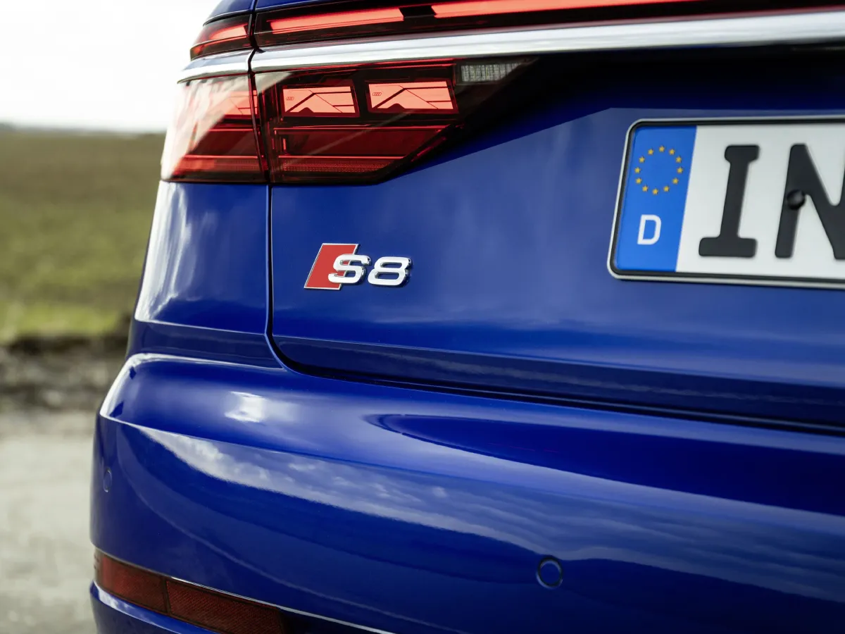 Audi S8,autocango,china used car exporter,china ev exporter,chinese used car exporter,chinese used ev exporter Audi S8,autocango,china used car exporter,china ev exporter,chinese used car exporter,chinese used ev exporter