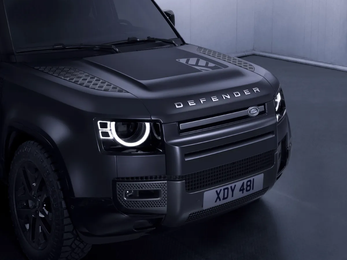 Land Rover Defender,autocango,china used car exporter,china ev exporter,chinese used car exporter,chinese used ev exporter