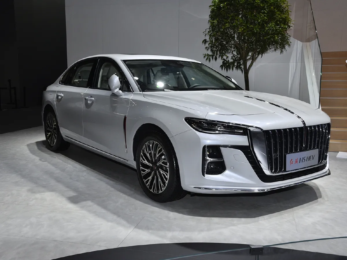 HongQi H5,autocango,china used car exporter,china ev exporter,chinese used car exporter,chinese used ev exporter