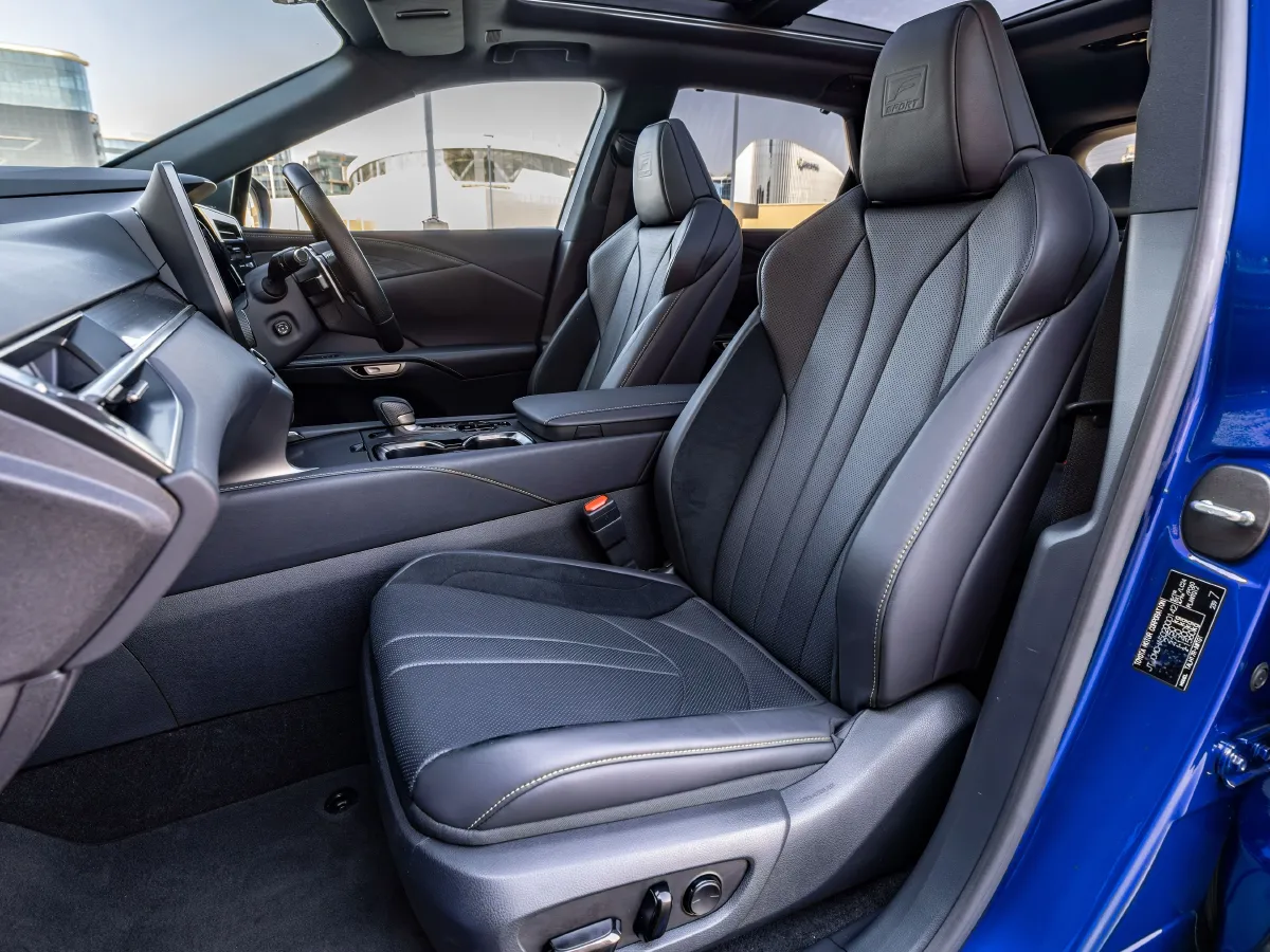 Lexus RX,autocango,china used car exporter,china ev exporter,chinese used car exporter,chinese used ev exporter