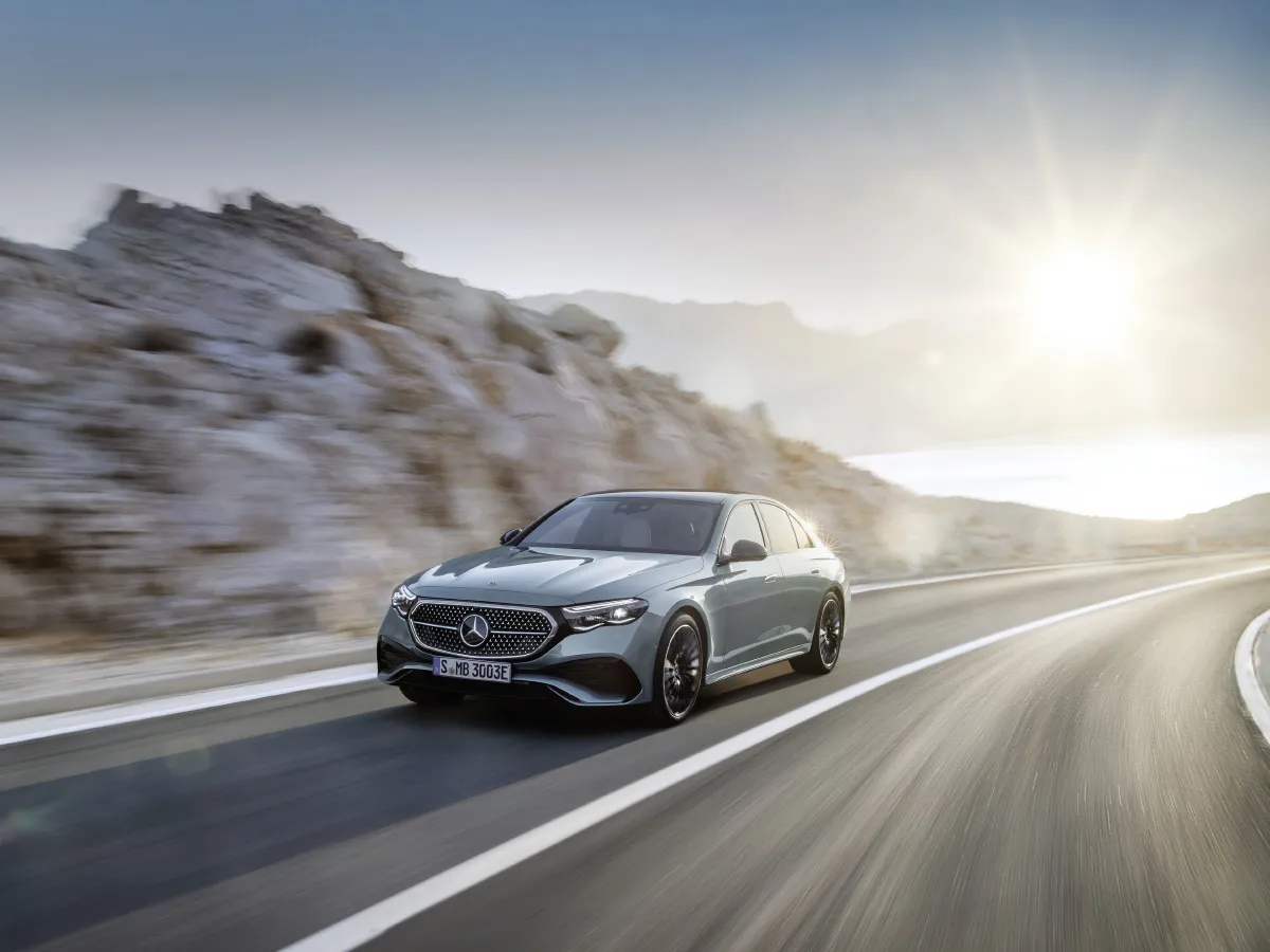 Mercedes-Benz E Class,autocango,china used car exporter,china ev exporter,chinese used car exporter,chinese used ev exporter