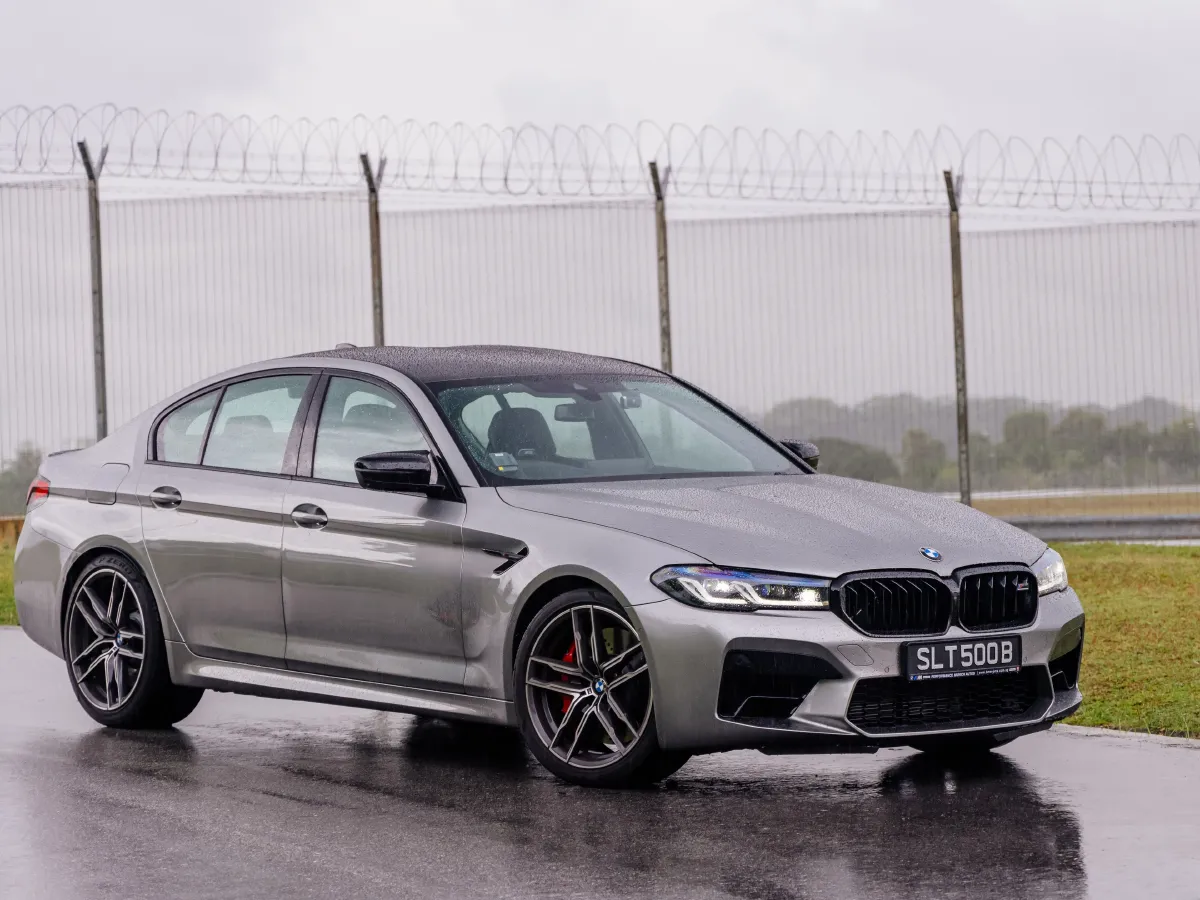 2012 BMW M5 4.4T 560HP V8 7DCT,autocango,china used car exporter,china ev exporter,chinese used car exporter,chinese used ev exporter