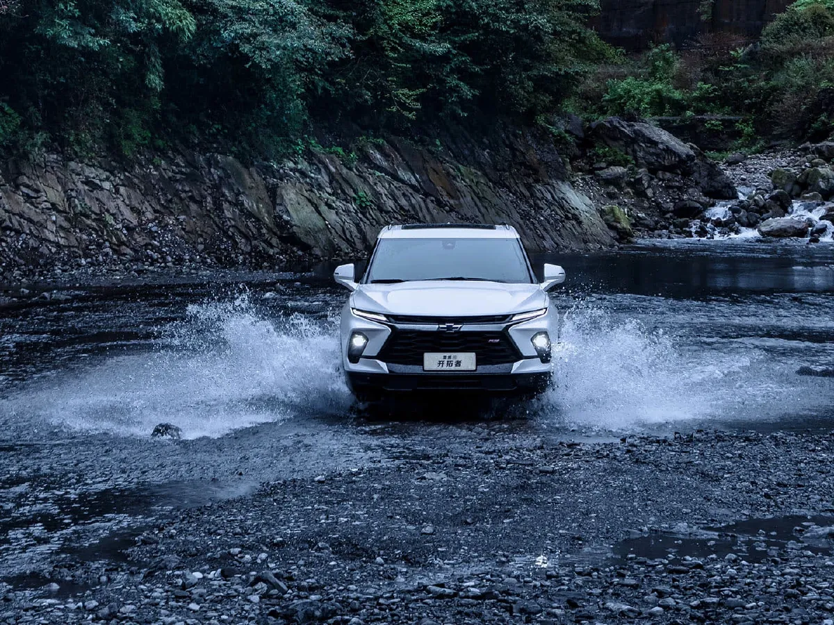 Chevrolet Blazer,autocango,china used car exporter,china ev exporter,chinese used car exporter,chinese used ev exporter