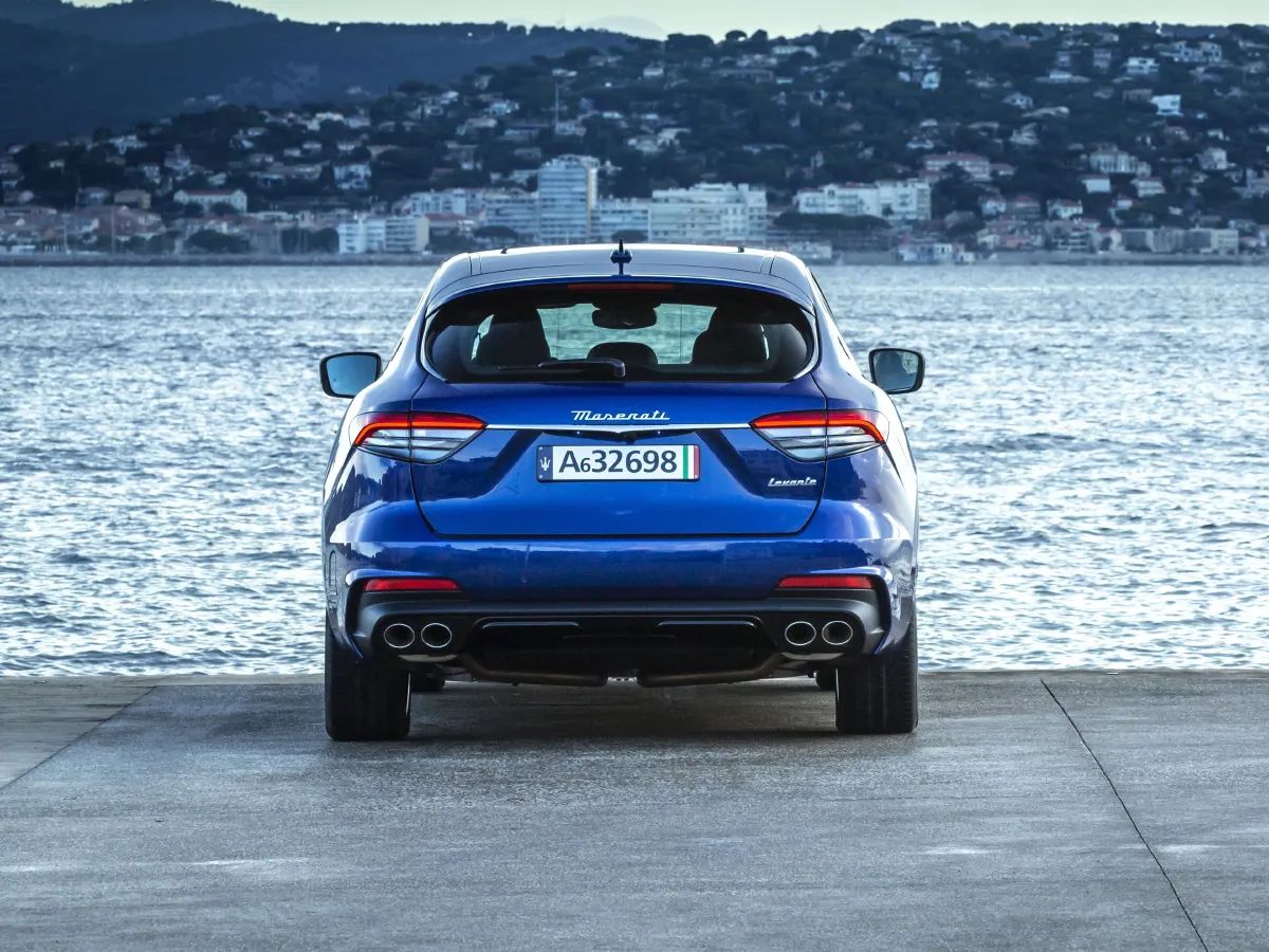 Maserati Levante,autocango,china used car exporter,china ev exporter,chinese used car exporter,chinese used ev exporter