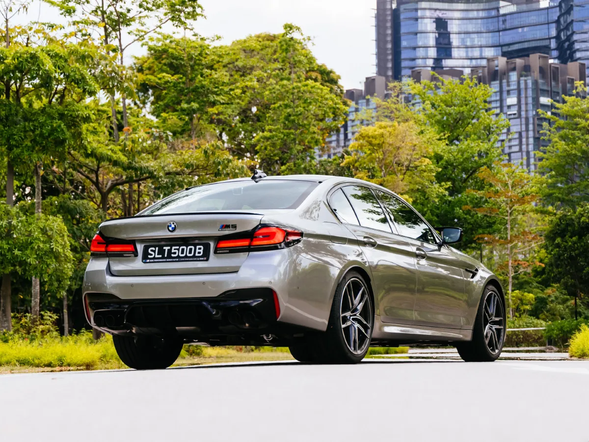 2012 BMW M5 4.4T 560HP V8 7DCT,autocango,china used car exporter,china ev exporter,chinese used car exporter,chinese used ev exporter