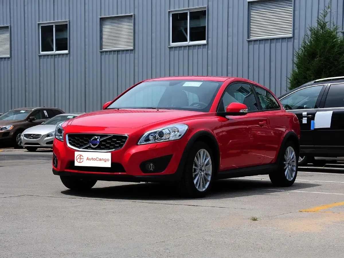 Volvo C30,autocango,china used car exporter,china ev exporter,chinese used car exporter,chinese used ev exporter