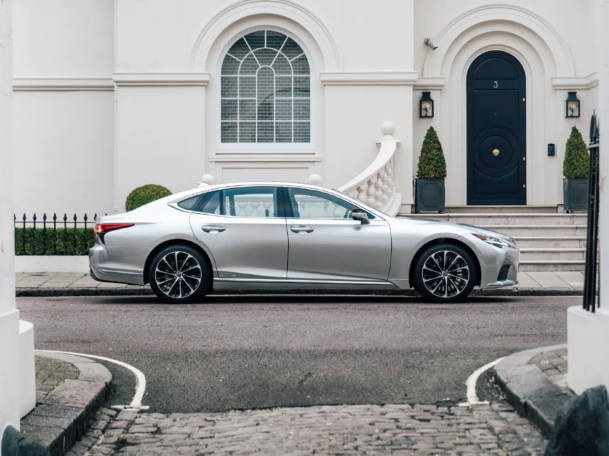2020 Lexus LS 3.5L 299HP V6 E-CVT Hybrid,autocango,china used car exporter,china ev exporter,chinese used car exporter,chinese used ev exporter