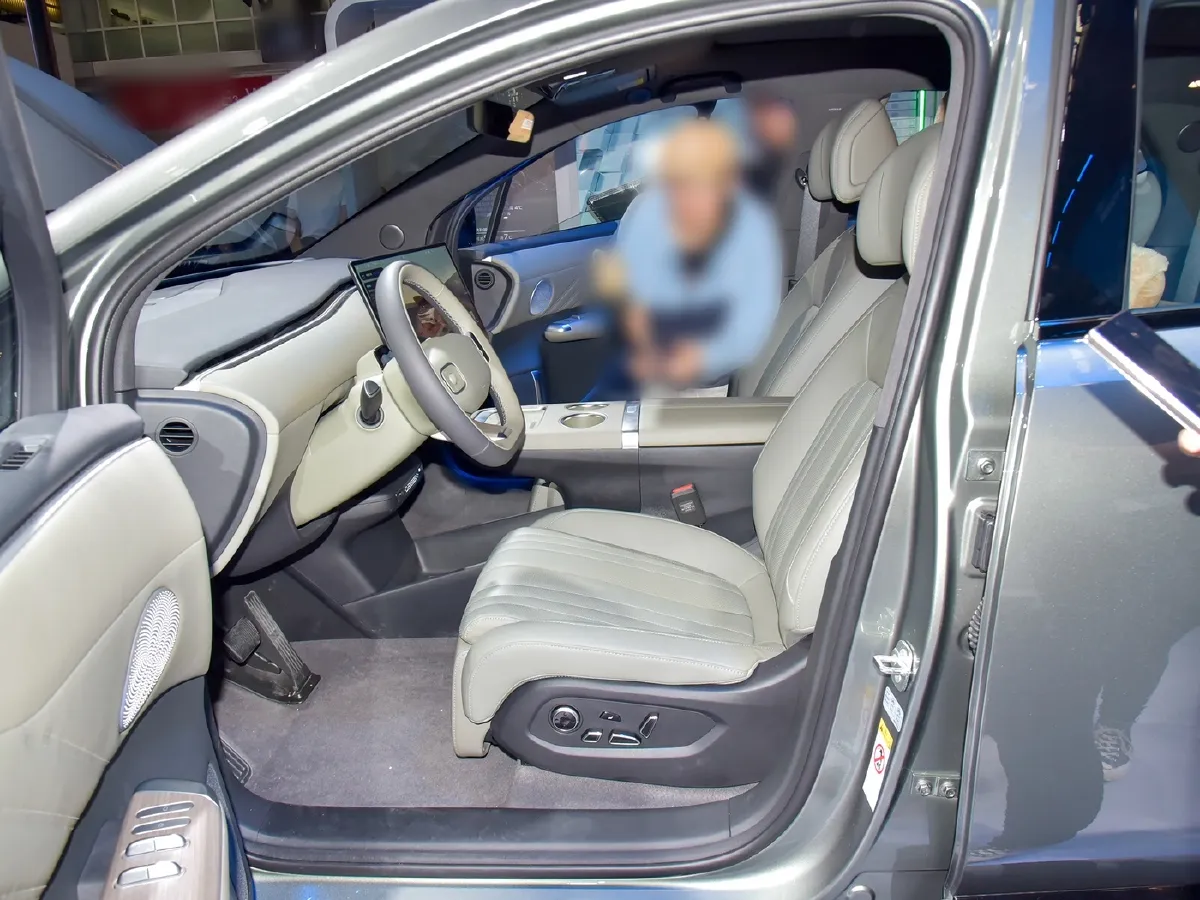 ChangAn QiYuan E07,autocango,china used car exporter,china ev exporter,chinese used car exporter,chinese used ev exporter