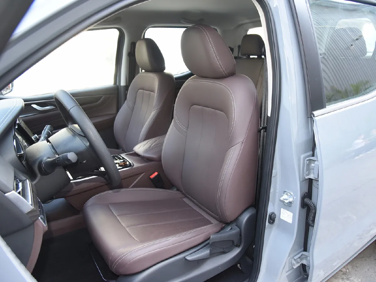 Dongfeng PaLaSuo,autocango,china used car exporter,china ev exporter,chinese used car exporter,chinese used ev exporter