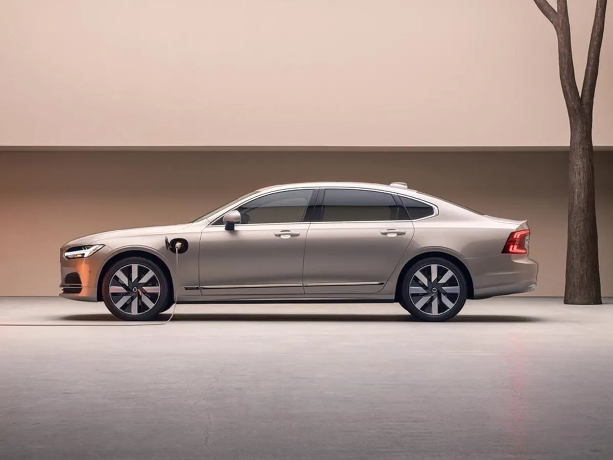 2023 Volvo S90 PHEV 2.0T 310HP L4 8AT PHEV 18.831KWH,autocango,china used car exporter,china ev exporter,chinese used car exporter,chinese used ev exporter