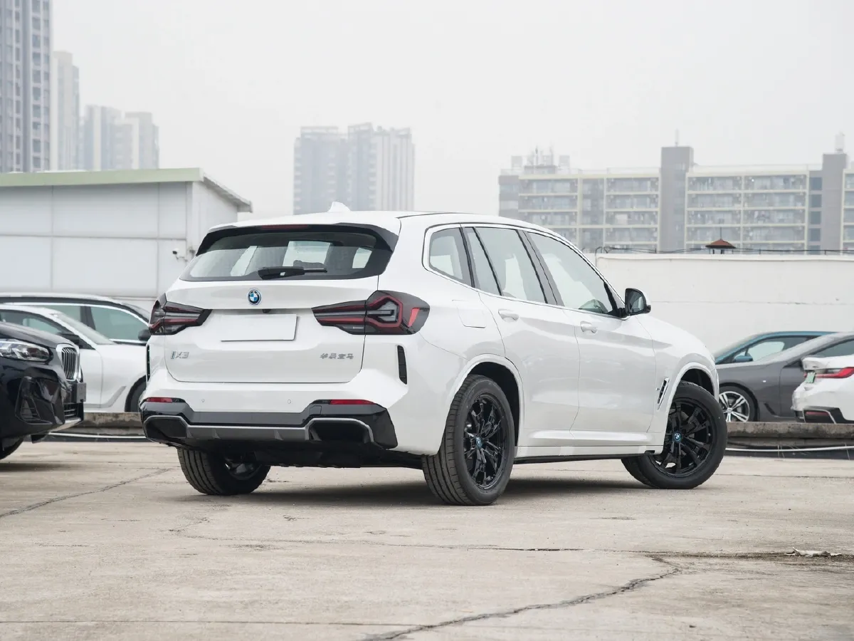 BMW iX3,autocango,china used car exporter,china ev exporter,chinese used car exporter,chinese used ev exporter