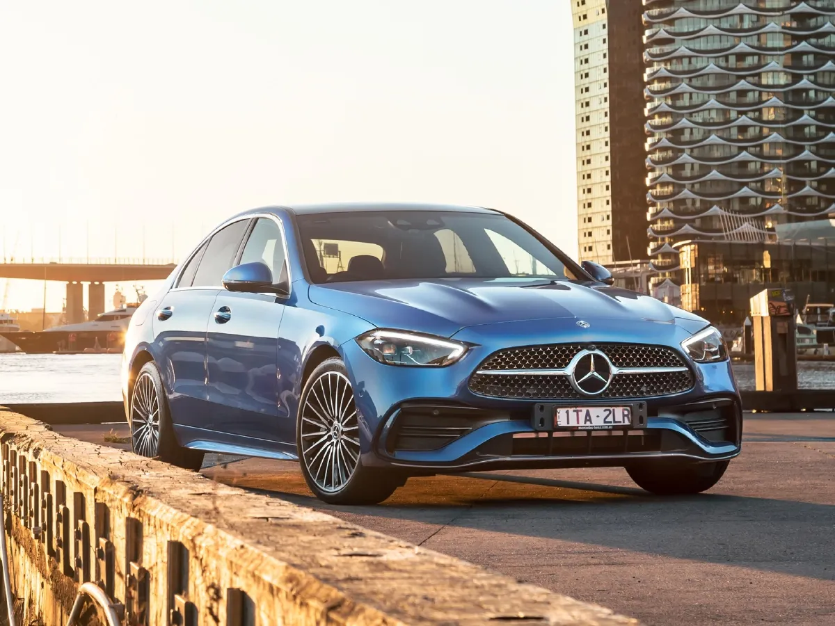 Mercedes-Benz C Class,autocango,china used car exporter,china ev exporter,chinese used car exporter,chinese used ev exporter