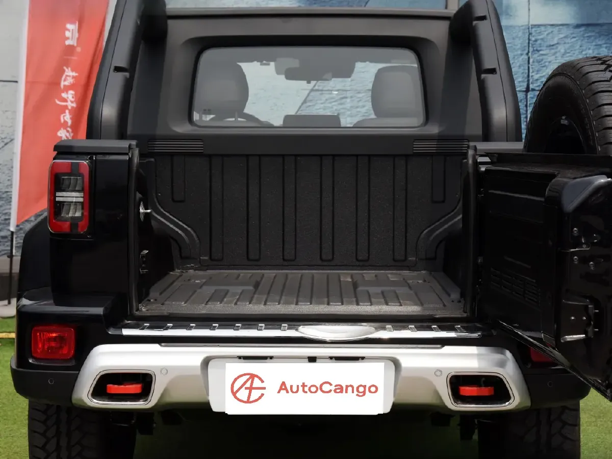 2019 Beijing F40 2.3T 250HP L4 6AT,autocango,china used car exporter,china ev exporter,chinese used car exporter,chinese used ev exporter