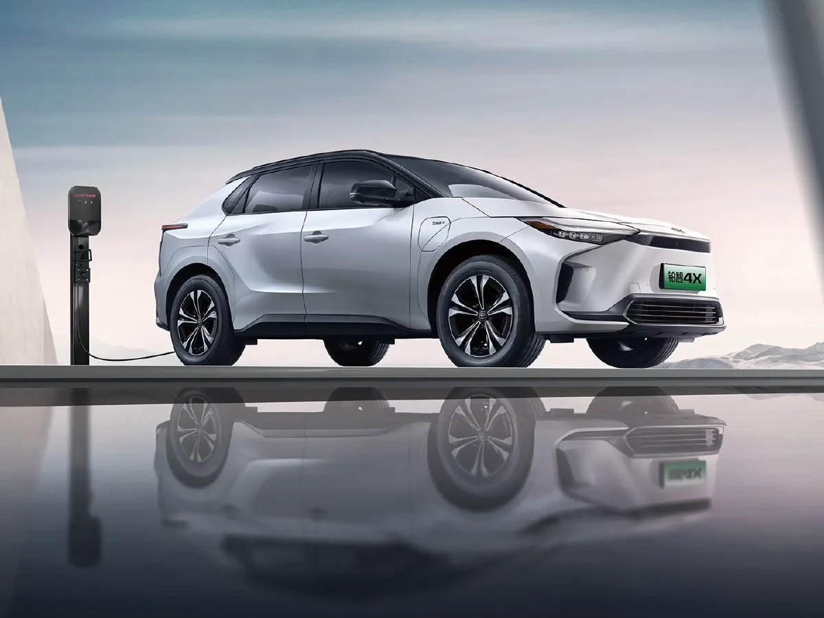 Toyota BZ4X,autocango,china used car exporter,china ev exporter,chinese used car exporter,chinese used ev exporter