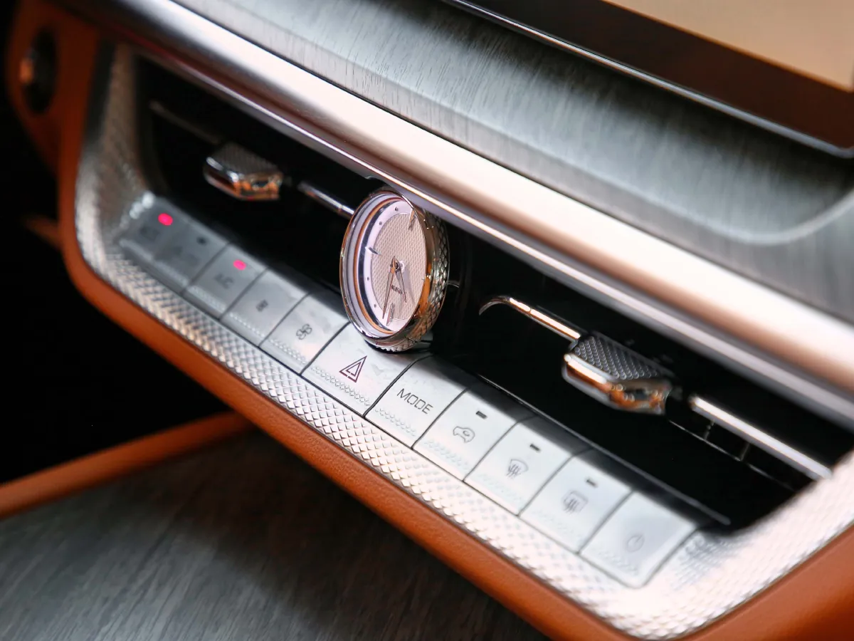 Tank 500,autocango,china used car exporter,china ev exporter,chinese used car exporter,chinese used ev exporter