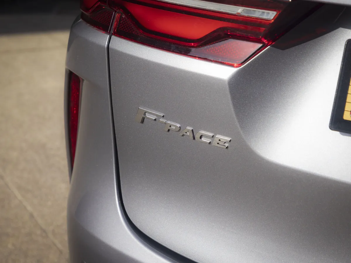 Jaguar F-PACE,autocango,china used car exporter,china ev exporter,chinese used car exporter,chinese used ev exporter