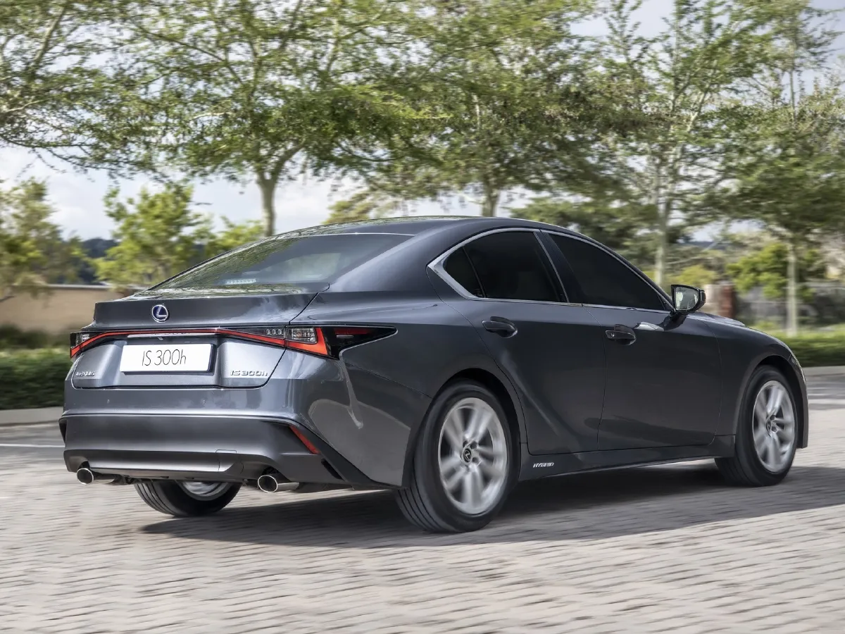 Lexus IS,autocango,china used car exporter,china ev exporter,chinese used car exporter,chinese used ev exporter