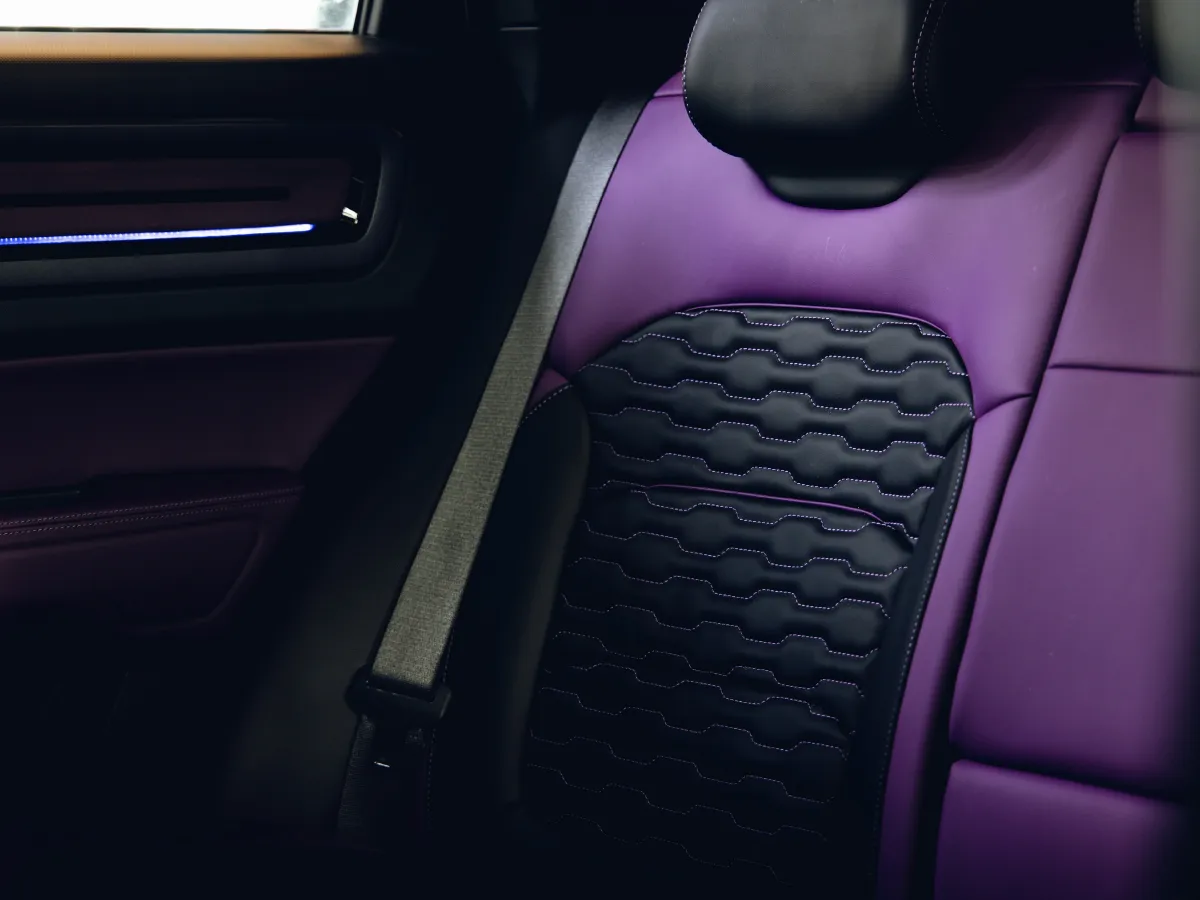 Geely ICON,autocango,china used car exporter,china ev exporter,chinese used car exporter,chinese used ev exporter