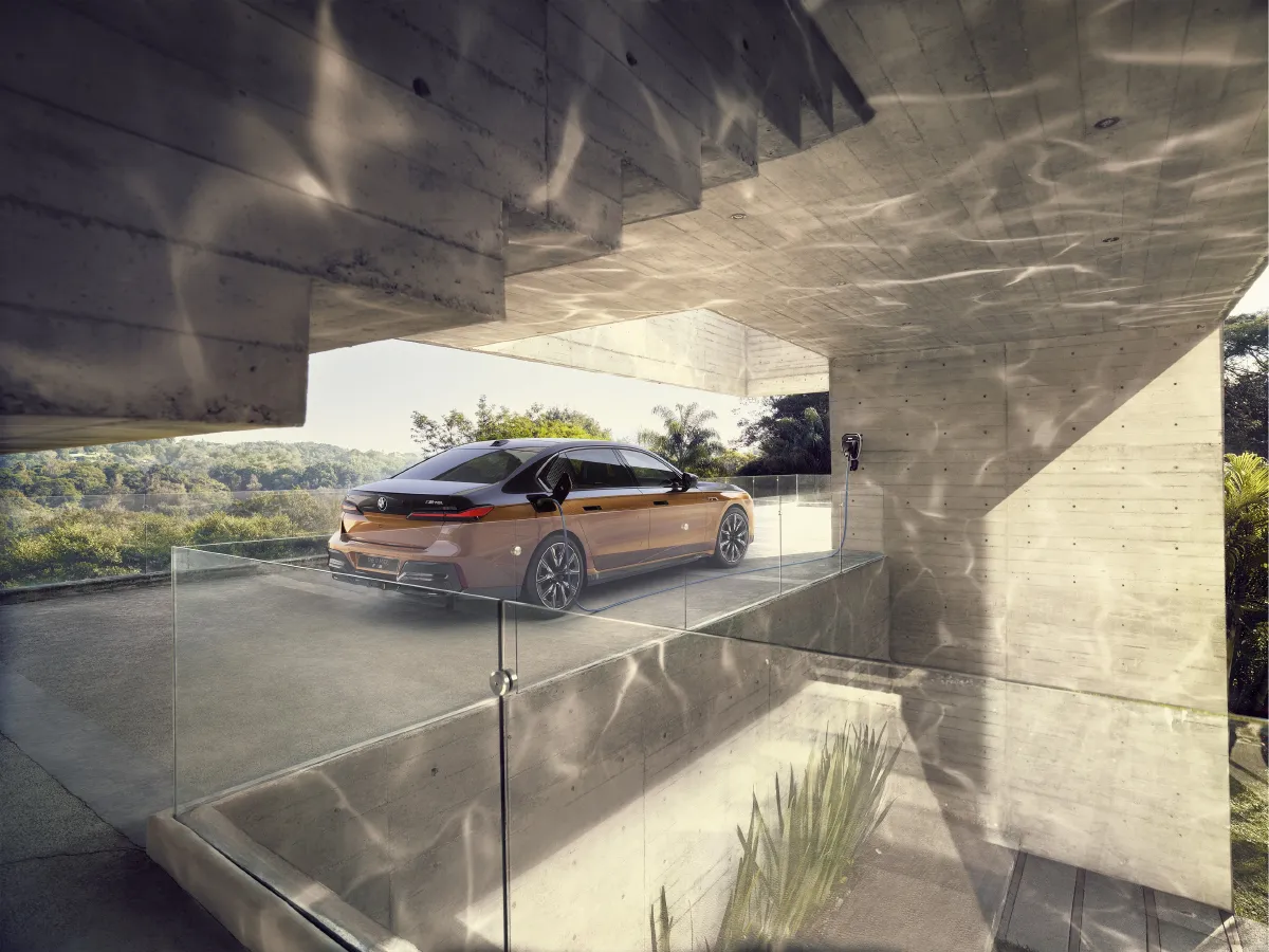 BMW i7,autocango,china used car exporter,china ev exporter,chinese used car exporter,chinese used ev exporter