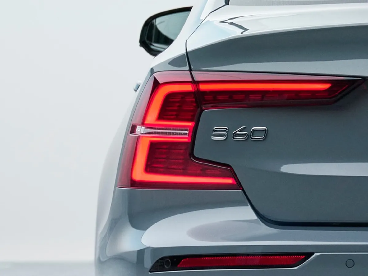 Volvo S60,autocango,china used car exporter,china ev exporter,chinese used car exporter,chinese used ev exporter