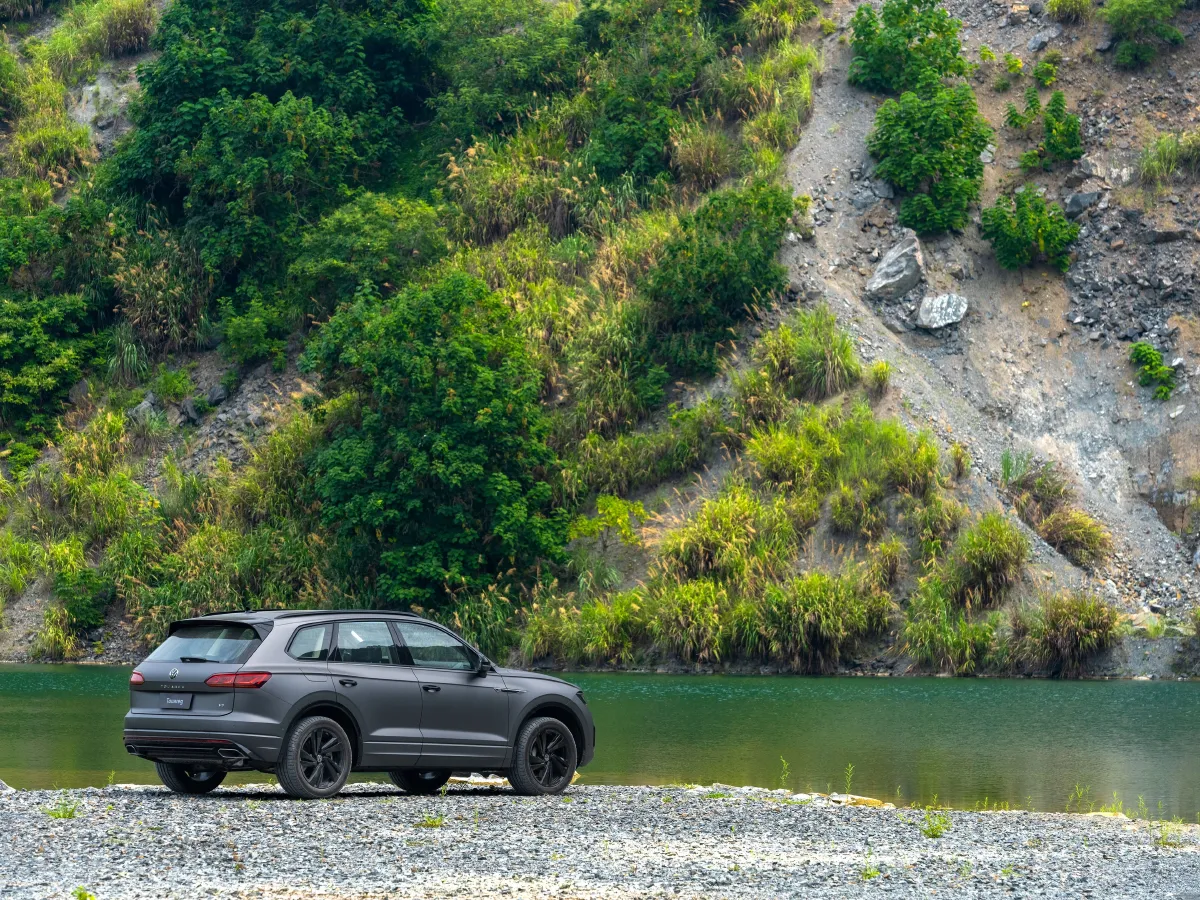 Volkswagen Touareg,autocango,china used car exporter,china ev exporter,chinese used car exporter,chinese used ev exporter