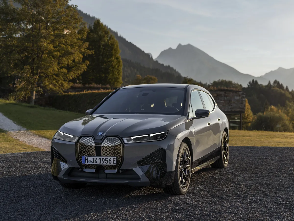 BMW iX,autocango,china used car exporter,china ev exporter,chinese used car exporter,chinese used ev exporter