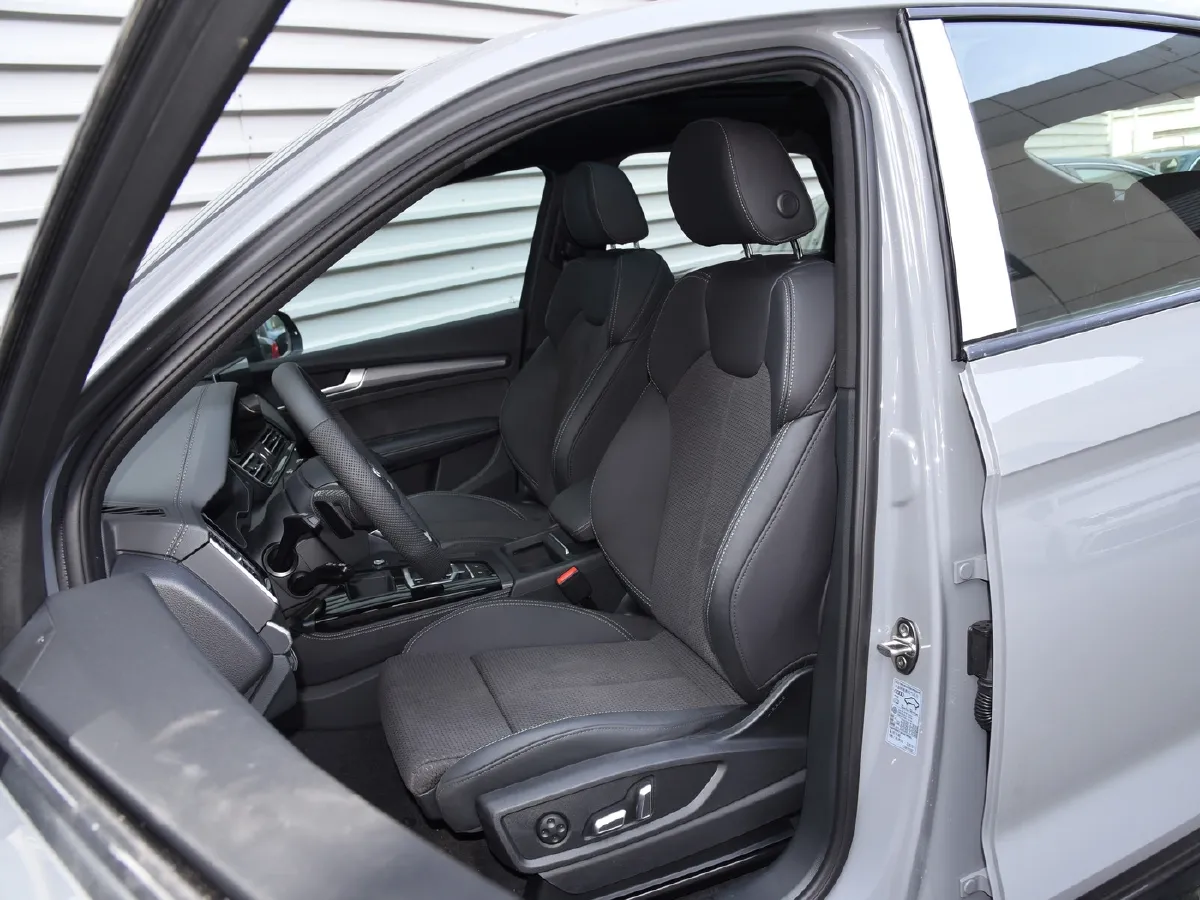 Audi Q5L Sportback,autocango,china used car exporter,china ev exporter,chinese used car exporter,chinese used ev exporter