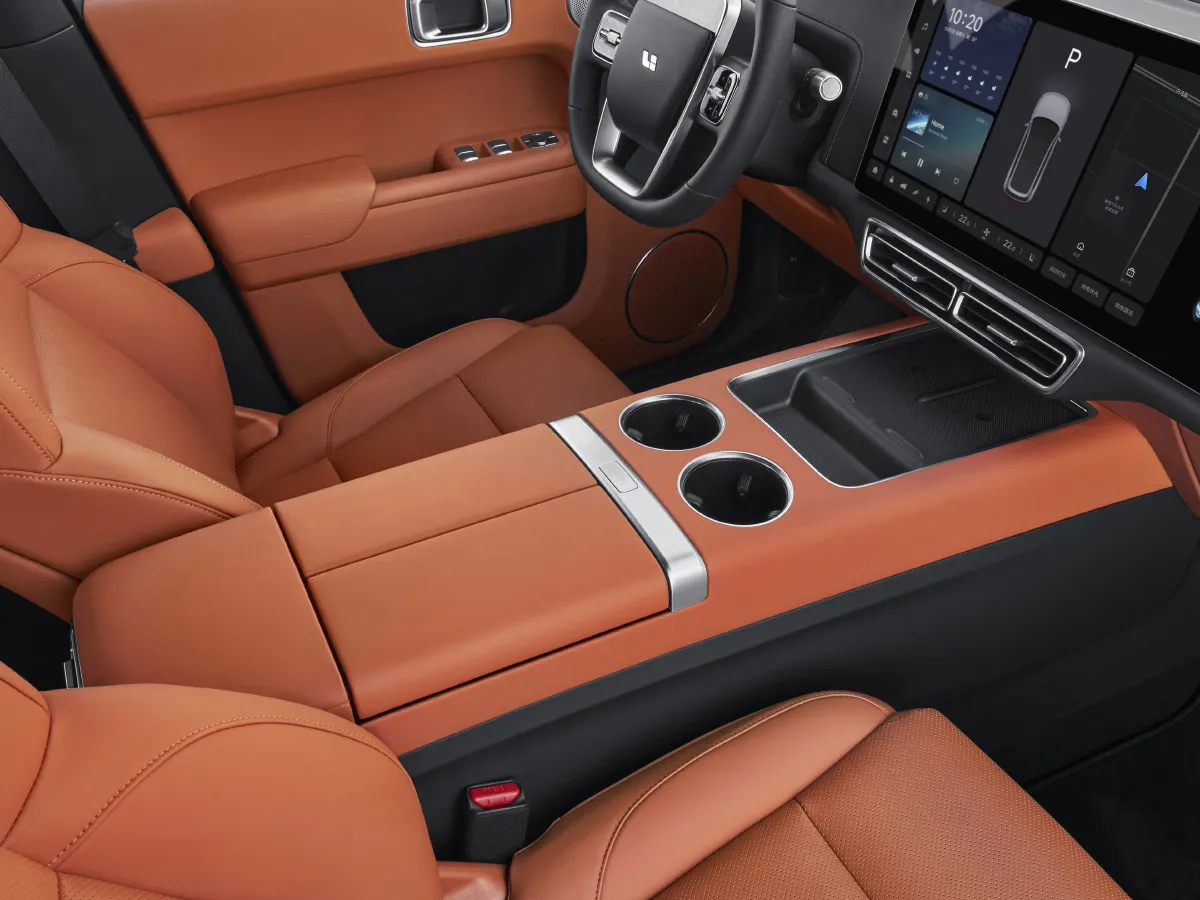 Li L7,autocango,china used car exporter,china ev exporter,chinese used car exporter,chinese used ev exporter