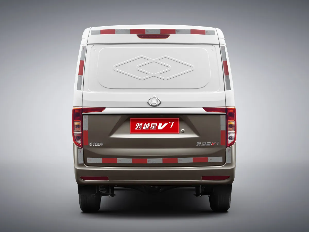 2022 ChangAn KuaYue KuaYueXing V7 1.6L 122HP L4 5MT,autocango,china used car exporter,china ev exporter,chinese used car exporter,chinese used ev exporter