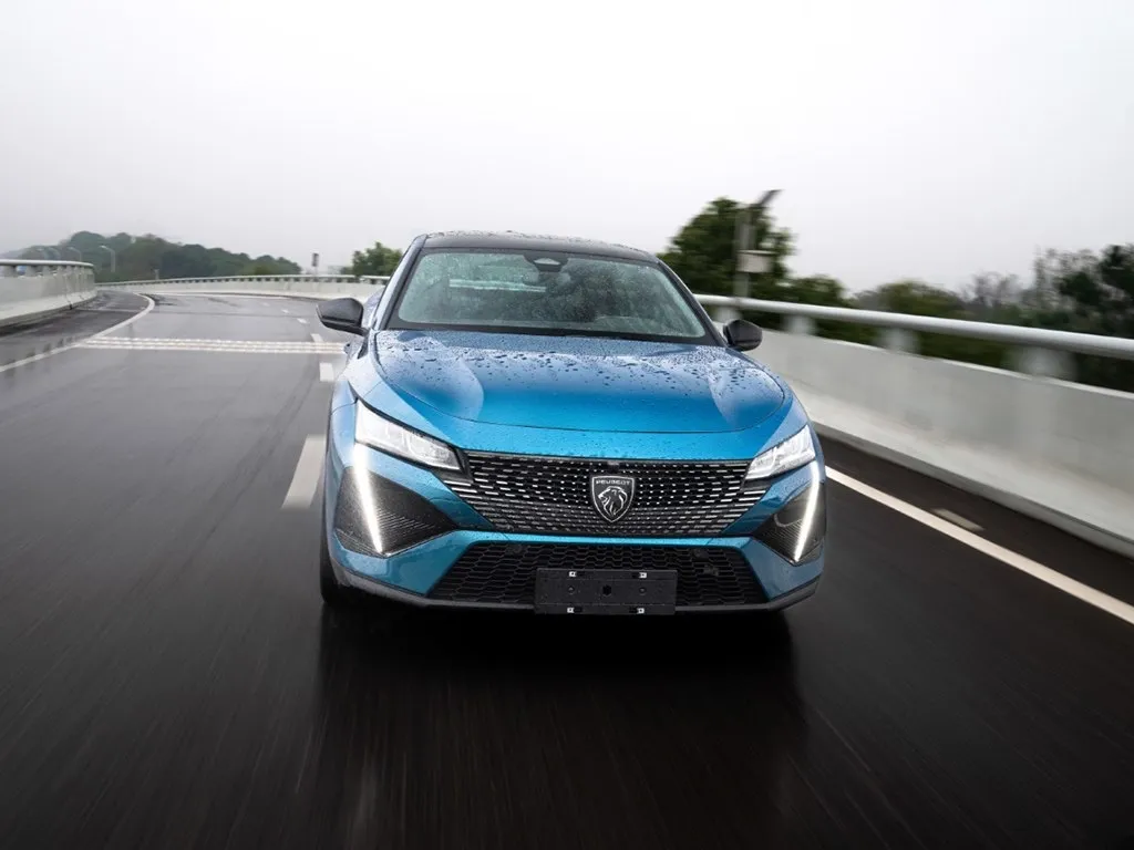 Peugeot 408X,autocango,china used car exporter,china ev exporter,chinese used car exporter,chinese used ev exporter Peugeot 408X,autocango,china used car exporter,china ev exporter,chinese used car exporter,chinese used ev exporter