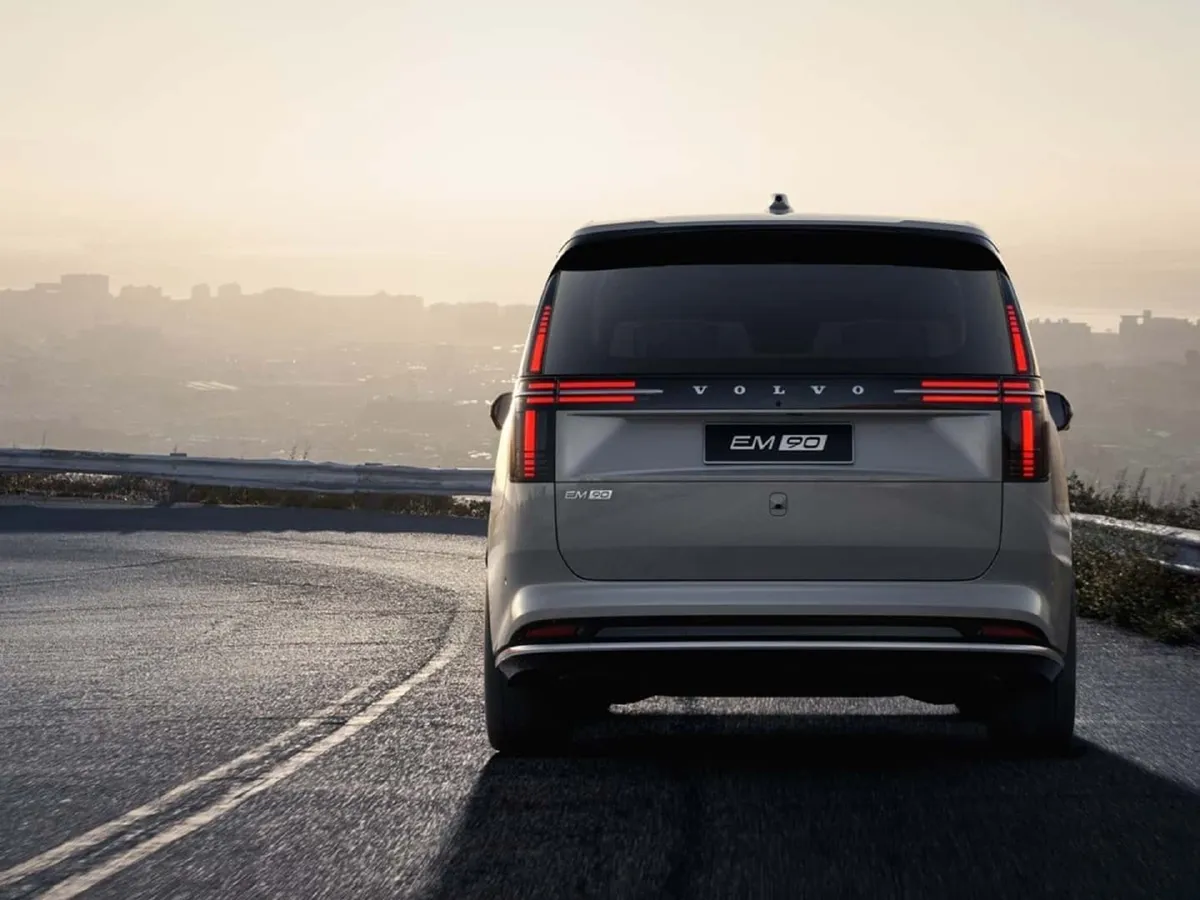 Volvo EM90,autocango,china used car exporter,china ev exporter,chinese used car exporter,chinese used ev exporter