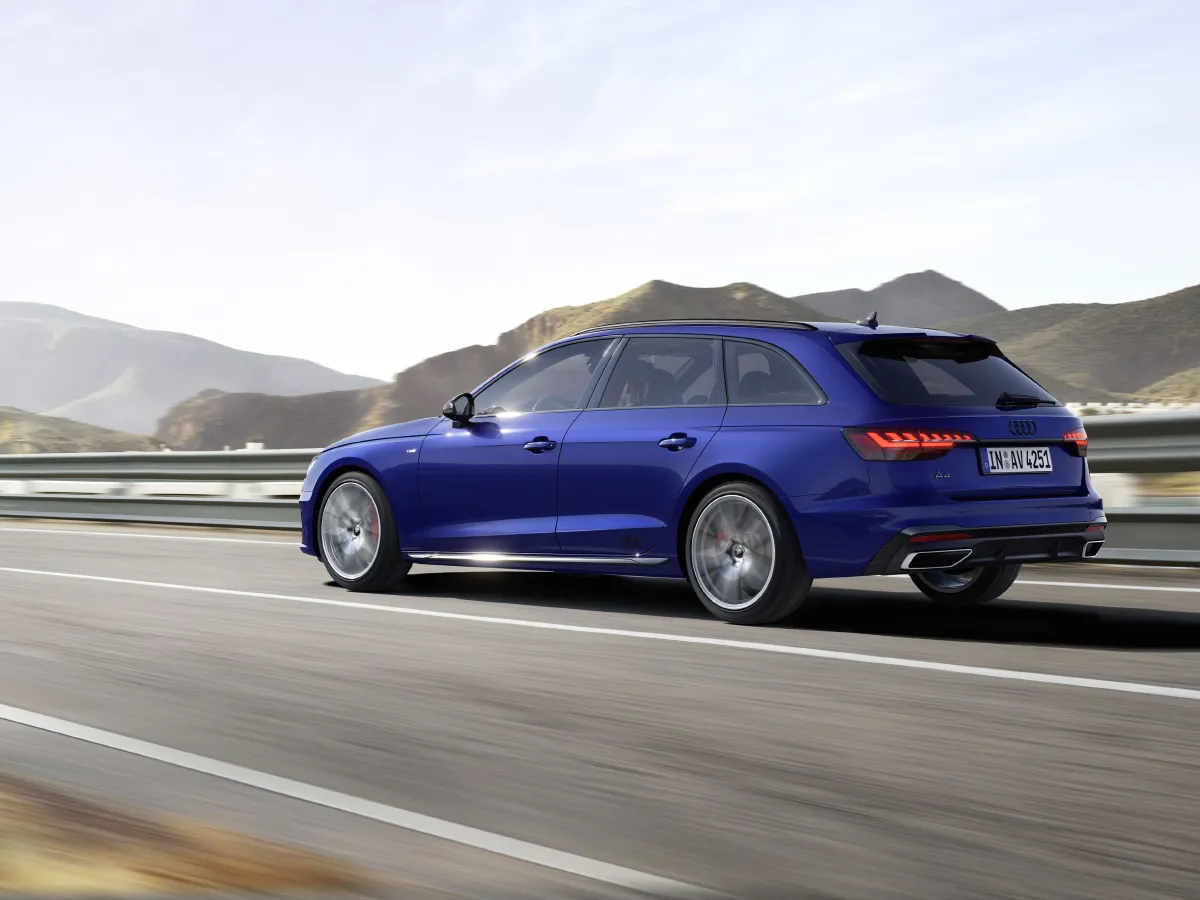 Audi A4,autocango,china used car exporter,china ev exporter,chinese used car exporter,chinese used ev exporter