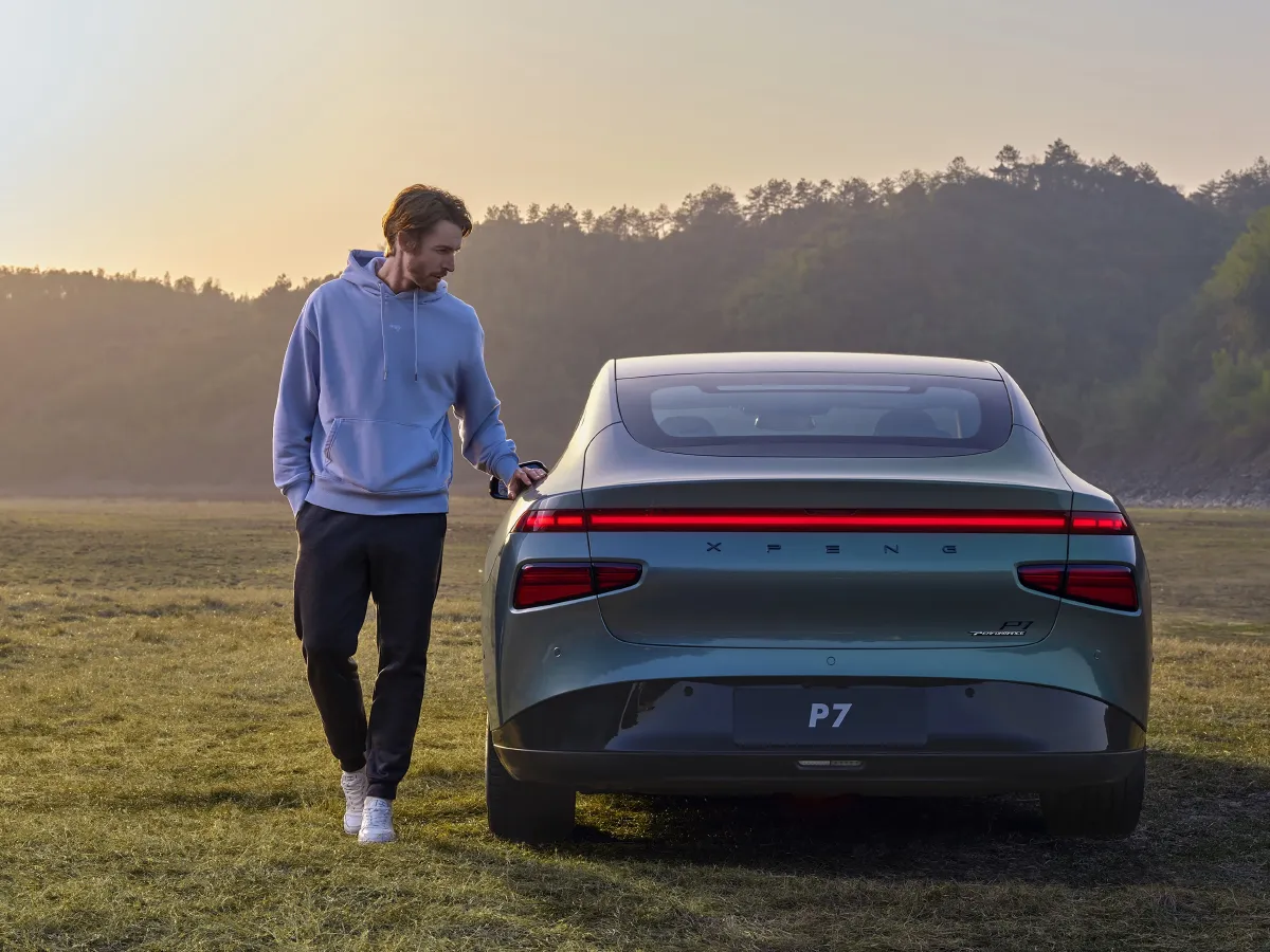 Xpeng P7,autocango,china used car exporter,china ev exporter,chinese used car exporter,chinese used ev exporter