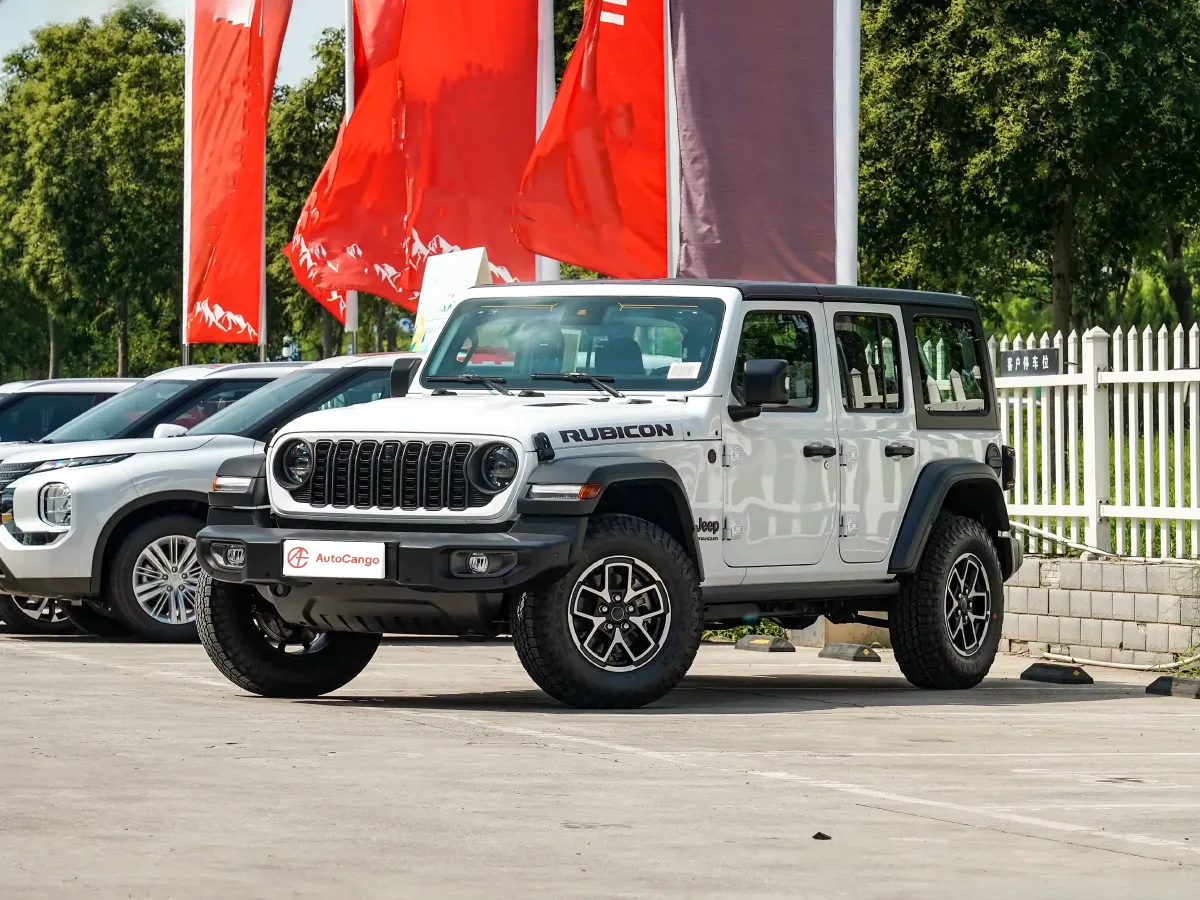2015 Jeep Wrangler 2.8T 200HP L4 5AT,autocango,china used car exporter,china ev exporter,chinese used car exporter,chinese used ev exporter