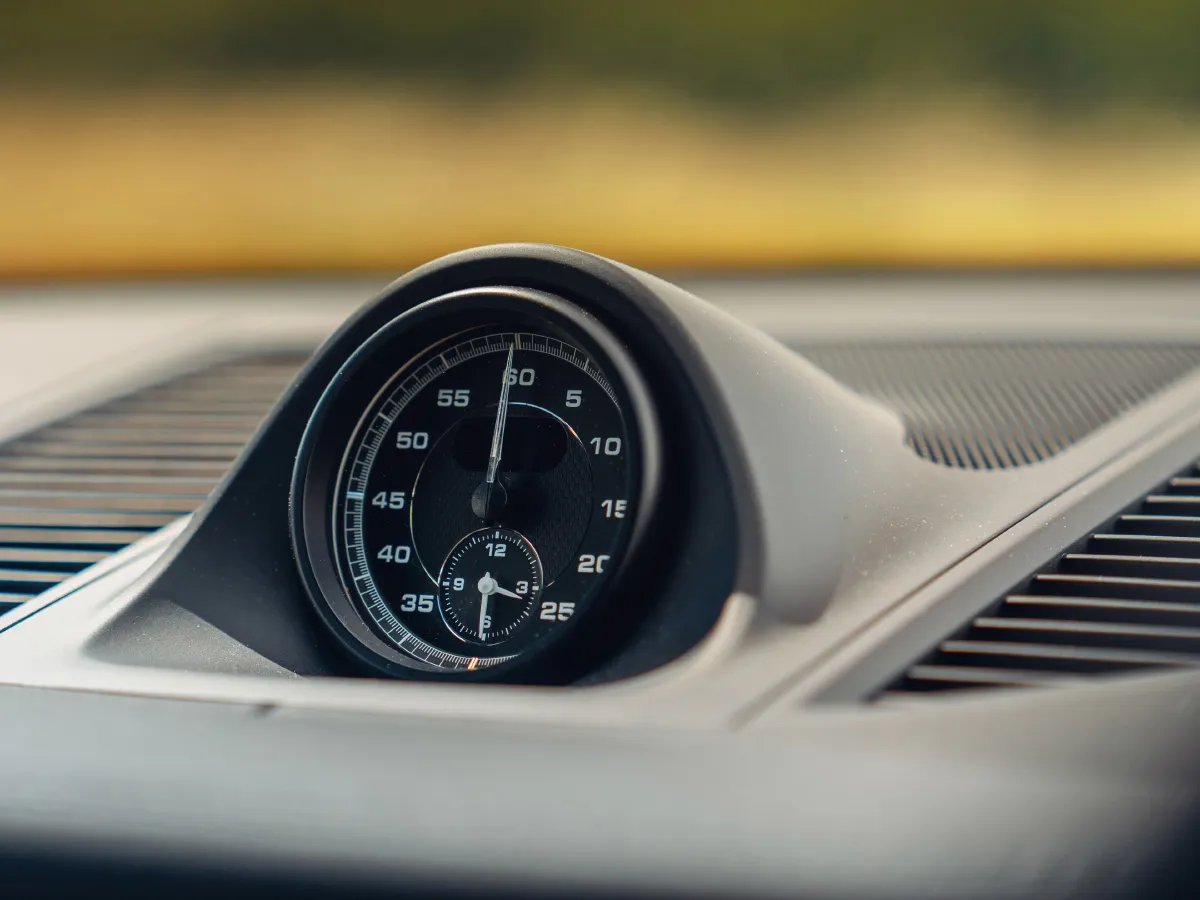 Porsche Macan,autocango,china used car exporter,china ev exporter,chinese used car exporter,chinese used ev exporter