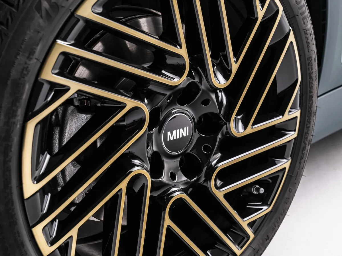 MINI CLUBMAN,autocango,china used car exporter,china ev exporter,chinese used car exporter,chinese used ev exporter