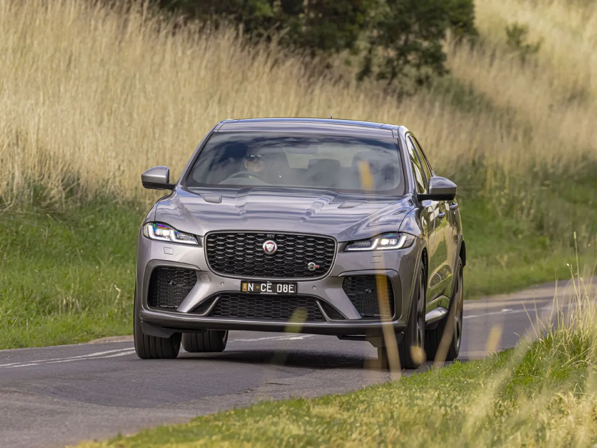 Jaguar F-PACE,autocango,china used car exporter,china ev exporter,chinese used car exporter,chinese used ev exporter