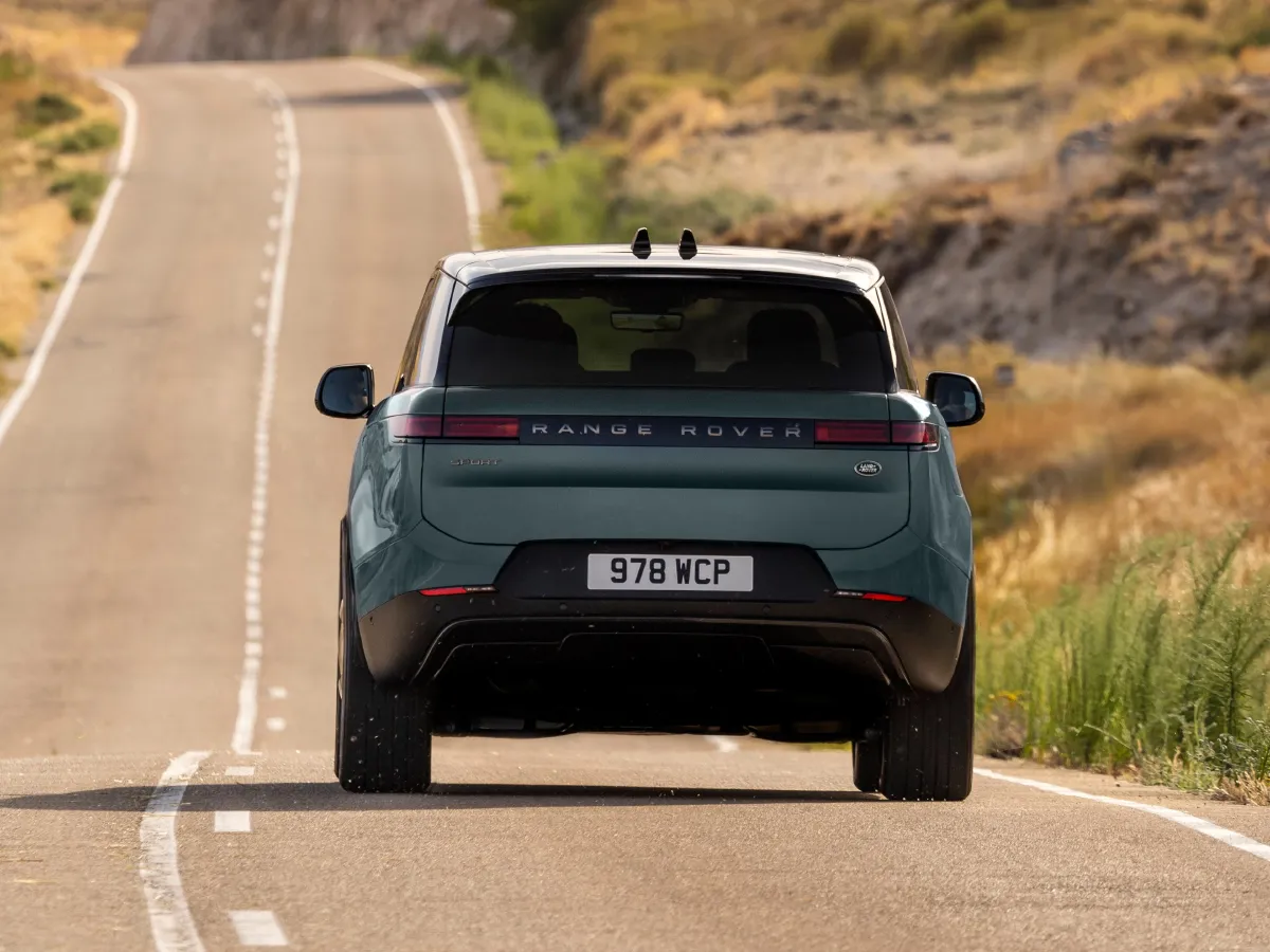 Land Rover Range Rover Sport,autocango,china used car exporter,china ev exporter,chinese used car exporter,chinese used ev exporter