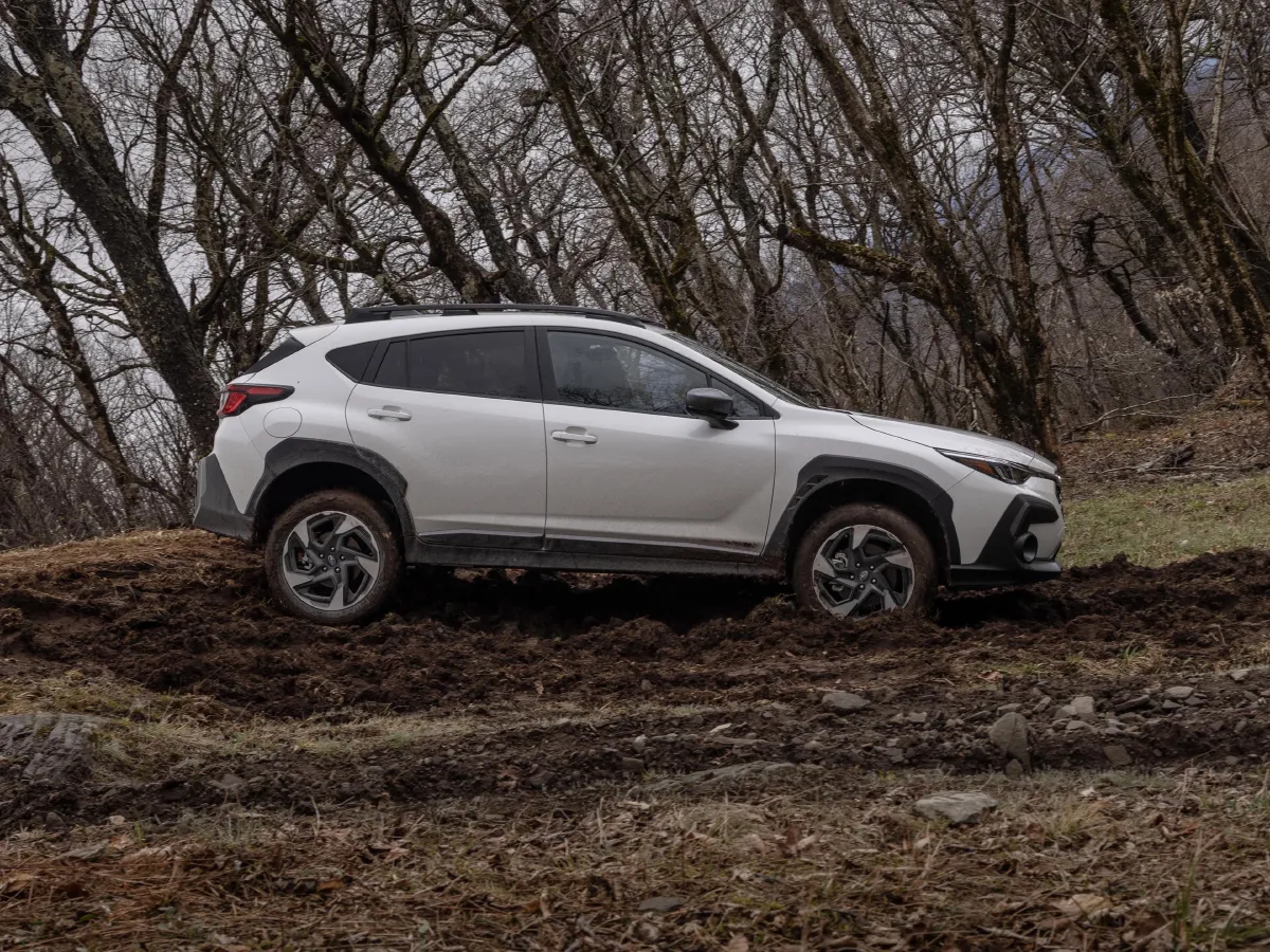 Subaru Crosstrek,autocango,china used car exporter,china ev exporter,chinese used car exporter,chinese used ev exporter