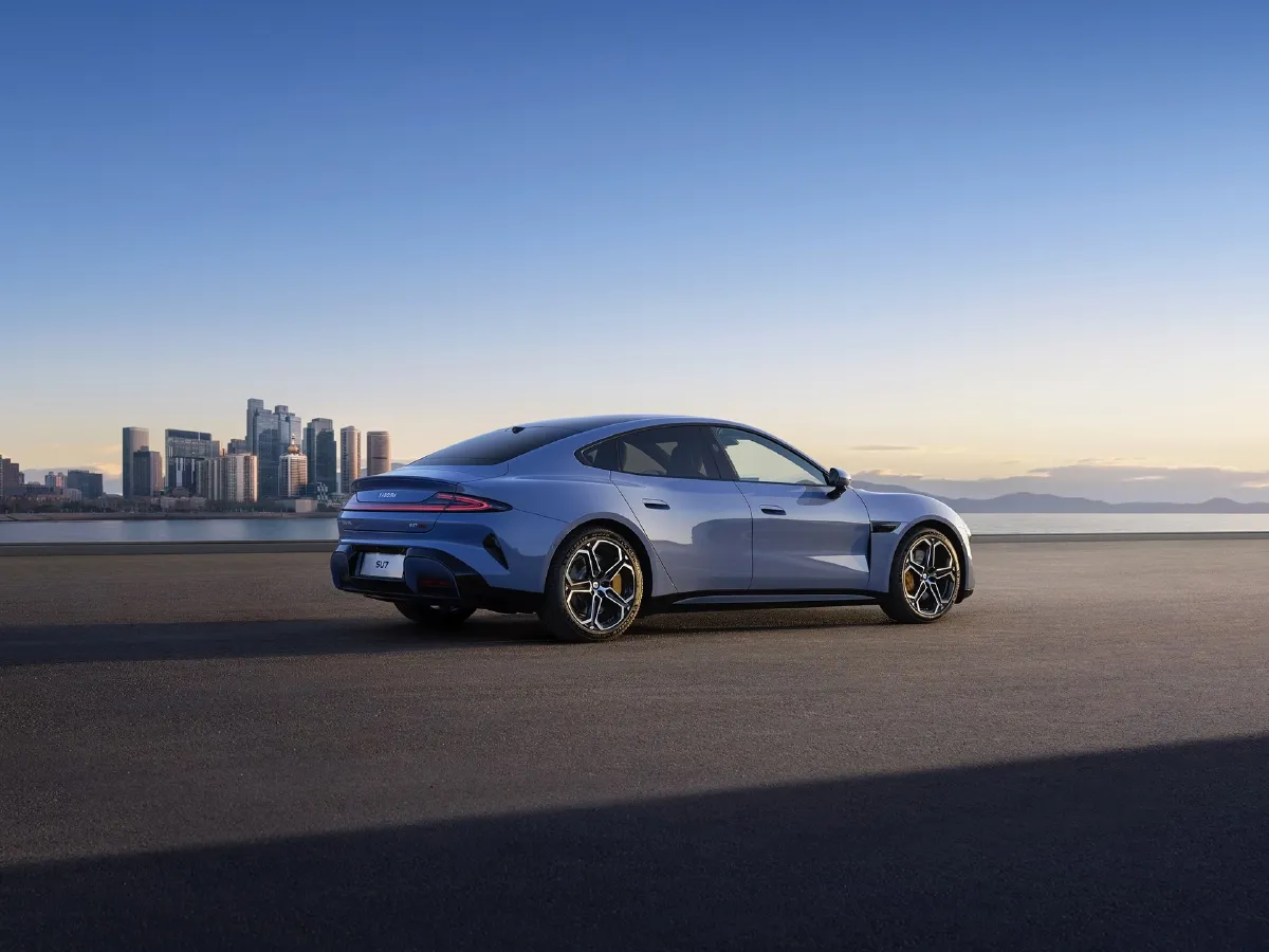 MI SU7,autocango,china used car exporter,china ev exporter,chinese used car exporter,chinese used ev exporter