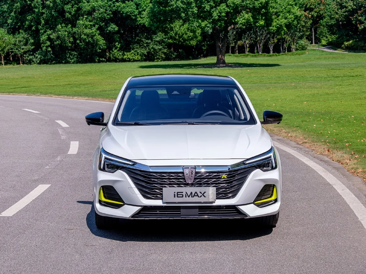 Roewe i6 MAX,autocango,china used car exporter,china ev exporter,chinese used car exporter,chinese used ev exporter