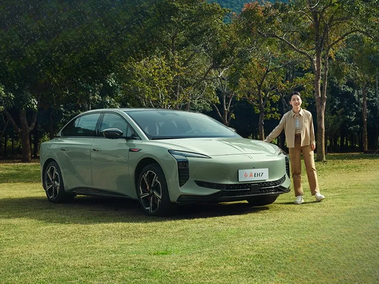 HongQi EH7,autocango,china used car exporter,china ev exporter,chinese used car exporter,chinese used ev exporter